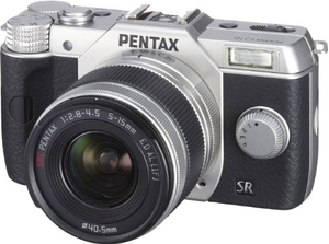 (中古品) PENTAX デジタルミラーレス一眼 Q10 ズームレンズキット [標準ズーム 02 STANDARD ZOOM] シルバー Q10 LENSKIT SILVER 12163