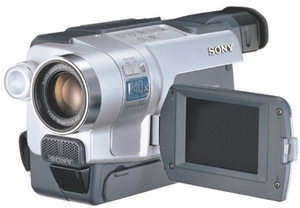 (中古品) ソニー SONY CCD-TRV106K 2.5型液晶 ハイエイトビデオカメラ 31,216円