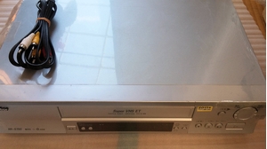 (中古品) JVCケンウッド ビクター S-VHSビデオ HR-S700