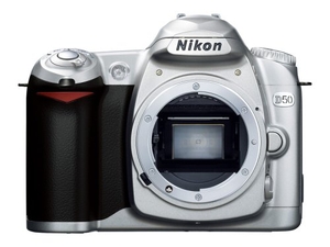 (中古品) Nikon D50 シルバー デジタル一眼レフカメラ ボディ単体 D50S