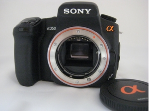 (中古品) ソニー SONY デジタル一眼レフ α350 ボディ DSLR-A350