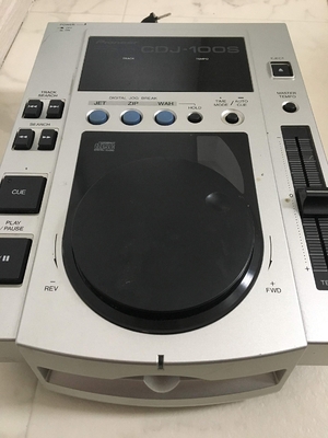 (中古品)パイオニア プロフェッショナルCDプレーヤー CDJ-100S シルバー