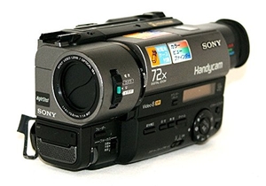 (中古品) SONY ソニー　CCD-TR280PK　8ミリビデオカメラ　ハンディカム　ナイトショット　液晶モニター非搭載機種