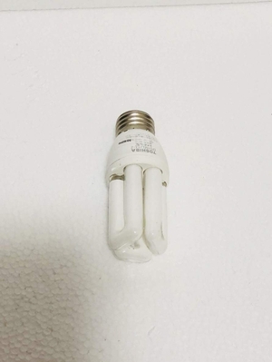 (中古品) 東芝 ネオボールZ 電球形蛍光ランプ 電球60ワットタイプ 電球色 EFD15EL/13-Z