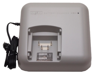 (中古品) サンヨー(SANYO) 電動ハイブリッド自転車用充電器 NKJ054(旧型品番:CY-PAA6) 6,849円