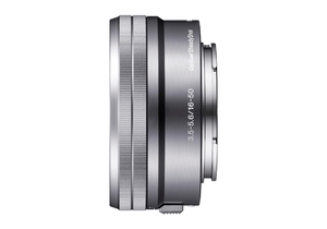 (中古品) Sony パワーズームレンズ SELP1650 16〜50mm (シルバー、バルクパッケージ)