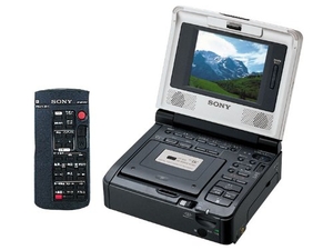 (中古品) SONY GV-D1000　4型液晶モニター搭載DVビデオウォークマン 57,509円