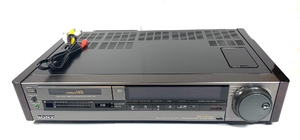 (中古品) SONY　ソニー　EV-S900 NTSC　Hi8ビデオカセットレコーダー　（Hi-8/Video8ビデオデッキ）