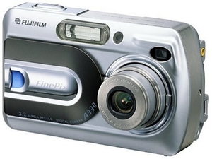 (中古品) FujiFilm FinePix A330 3.2MP デジタルカメラ 光学ズーム3倍