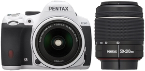 (中古品) RICOH デジタル一眼レフ PENTAX K-50 DAL18-55mmWR・DAL50-200mmWRダブルズームキット ホワイト K-50 WZOOM KIT WHITE 10952