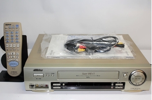 (中古品) Victor ビクター｜S-VHS ビデオデッキ HR-V100 BS内蔵 ダビングにも！