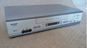 (中古品) シャープ　VHSビデオデッキ　VC-GH10　【動作】