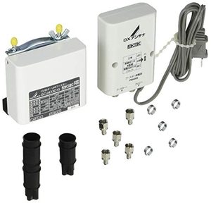 (中古品) DXアンテナ CS/BS-IF・UHF デュアルブースター 【2K 4K 8K 対応】 家庭用 水平マストに取付可能 GCU433D1S