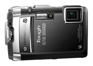 (中古品) OLYMPUS 防水デジタルカメラ TG-810 ブラック 1400万画素 広角28mm 光学5倍ズーム 3Dフォト機能 10m防水 2.0m耐衝撃 -10℃耐低温 100ｋｇｆ耐荷重 TG-810 BLK 27,961円