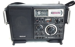 (中古品) RF-2800 PROCEED プロシード FM/MW/SW1〜3ラジオ BCLラジオ （FM/中波/短波）National ナショナル （現Panasonic パナソニック） 日本国内版モデル
