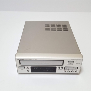 (中古品) ONKYO　オンキヨー（オンキョー）　K-V77　カセットデッキ　DOLBY NR B-C搭載