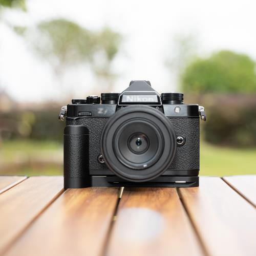 Nikon F80D ＋バッテリーグリップ Amazon | JJC 金属ハンドグリップ Zf 専用 L型バッテリー