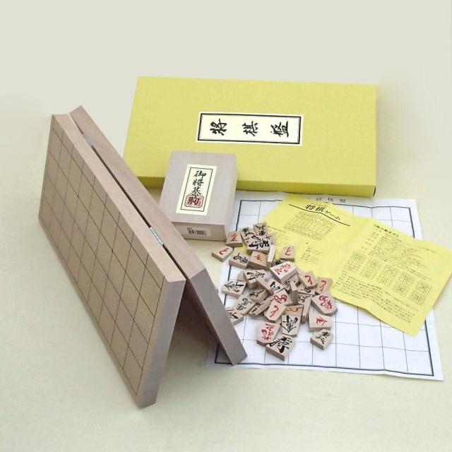 将棋セット　新桂７号折将棋盤と木製駒優良押し駒のセット 7,119円