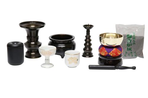 仏具8点セット 中サイズ [おりん・香炉・ローソク立て・花立て・仏器・茶器・マッチ消し・香炉灰]