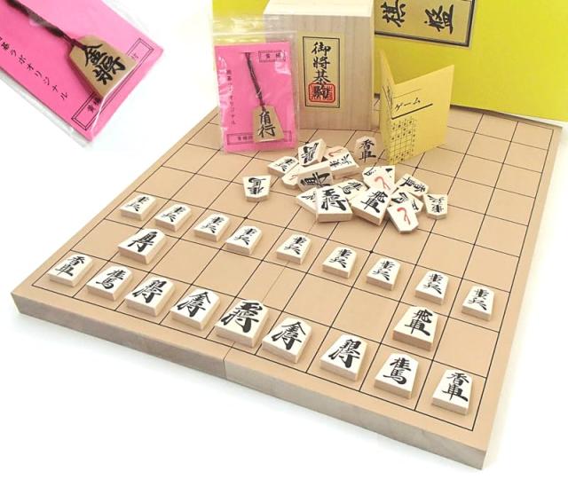木製棋仕かける 円錐小体天童黄楊彫駒根付つき 新桂７号折棋盤と一般受け携帯電話１の目ざましい押将棋駒