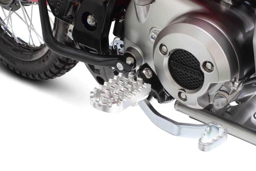 SP武川(TAKEGAWA) ビレットワイドステップキット シルバー CL250(MC57)/CT125(JA55)/レブル250(MC49) 06-13-0088_1