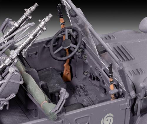 ドイツレベル 1/35 ドイツ軍 Einheits-PKW Kfz.4 軽四輪駆動対空車両 プラモデル 03339 成型色_4