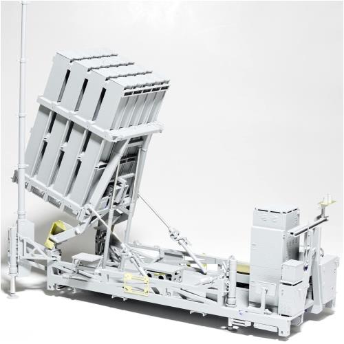マジックファクトリー 1/35 イスラエル国防軍 防空システム アイアンドーム 多連装ミサイルランチャー (MFU) プラモデル MGF2001 成型色