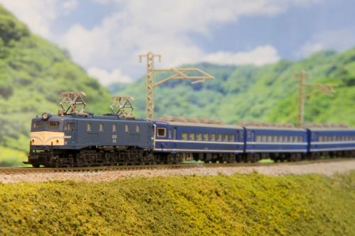 ロクハン Zゲージ 国鉄 EF58形 小窓 127号機 青色 T039-3 鉄道模型 電気機関車_2