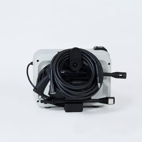 Vittorio(ヴィットリオ) 高圧洗浄機 ZS-705-10 静音タイプ 最大許容圧力 11.0MPa 常用吐出圧力7.0MPa  HighLow 機能付(常用吐出水量：(High)300L/h (Low)240L/h) ソフト高圧ホ−ス10m付 本体幅283×奥行391×高さ297？ 本体重量約6.4kg 洗車・外壁・住宅街