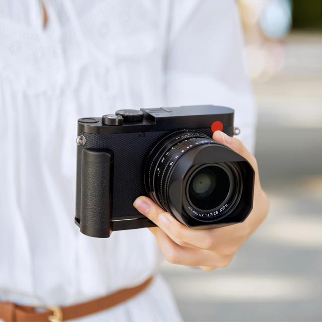 JJC 金属 ハンドグリップ ライカ Leica Q3 / Q3 43カメラ 適用 Leica 19505 グリップ 交換 電池交換が便利_5