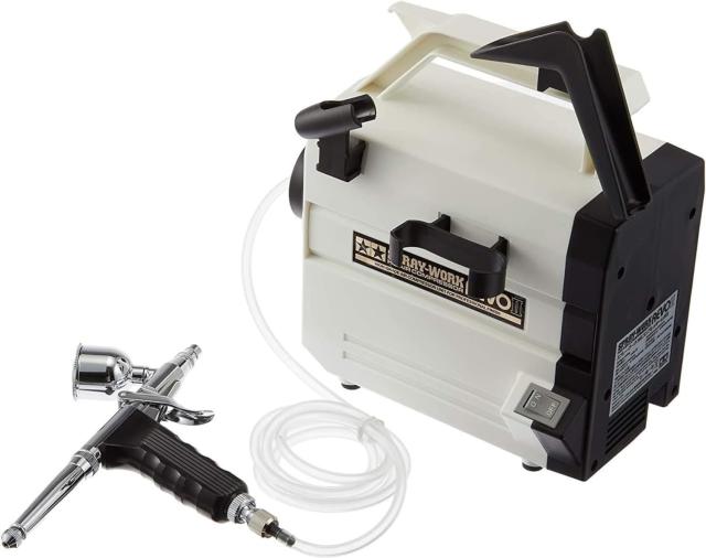 タミヤ エアーブラシシステムシリーズ No.44 スプレーワーク コンプレッサー レボII HGトリガーエアーブラシ付 塗装用具 74544