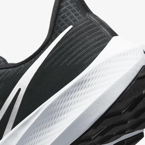 [ナイキ] エア ズーム ペガサス 39 Air Zoom Pegasus 39 ブラック/ダークスモークグレー/ホワイト DH4071-001 日本国内正規品 26.0cm