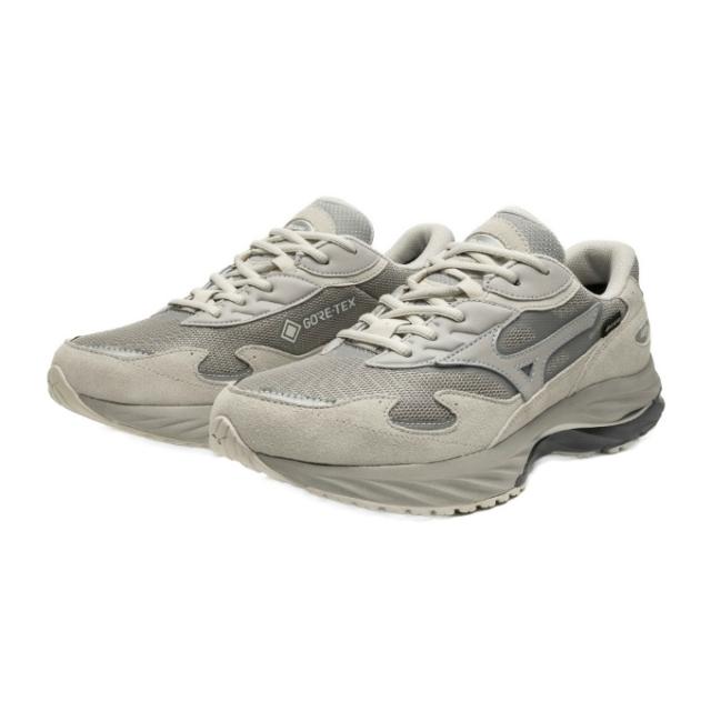 ミズノ スニーカー メンズ ウエーブライダー β GTX　WAVE RIDER β GTX D1GA245204 MIZUNO runの通販は