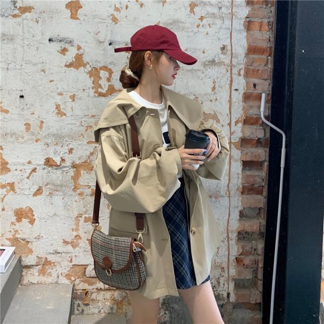 アウター レディース ジャケット 上着 袖あり ボリューム袖 ポリエステル かわいい 大人可愛い シンプル カジュアル おしゃれ お洒落 かっこいい レトロ 大人可愛い 大人女子 ラフ ボーイッシュ 個性的 S M L XL ベージュ 無地 春 秋 2021 20代 30代 オフィス ビジネス OLの通販は