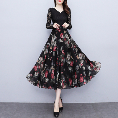 ワンピース Aラインワンピース ミモレ丈 長袖 柄 花柄 秋 セミフレア Aライン 切り替えデザイン 裾フレア 透け感 シースルー かわいい 大人可愛い きれいめ シンプル カジュアル 大人 上品 おしゃれ お洒落 大人可愛い 大人女子 こなれ感 エレガント Vネック 袖あり 黒の通販は 5,502円