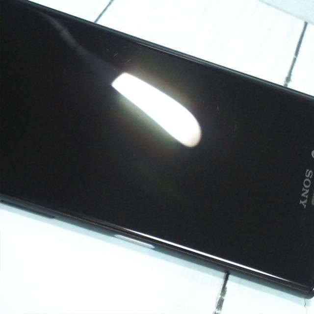 【送料無料】SONY Xperia XZs SOV35 au ブラック 本体 白ロム SIMロック解除済み SIMフリー 195312の通販は