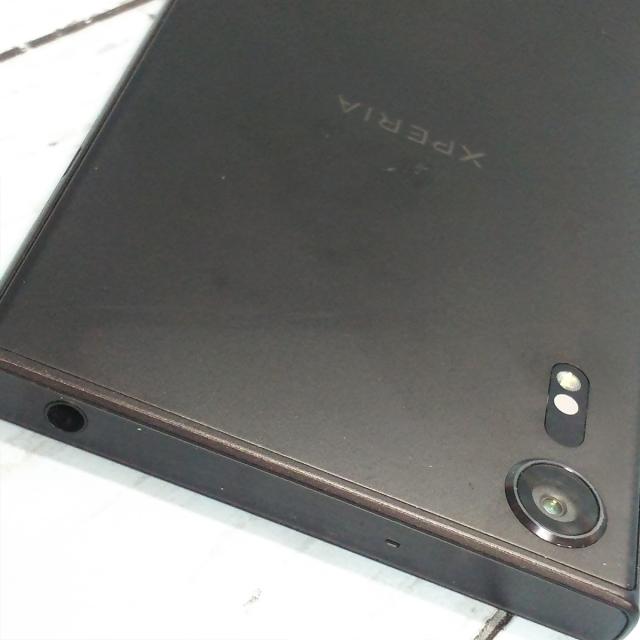 【送料無料】SONY Xperia XZs SOV35 au ブラック 本体 白ロム SIMロック解除済み SIMフリー 195312の通販は