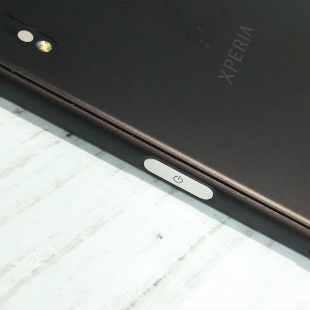 【送料無料】SONY Xperia XZs SOV35 au ブラック 本体 白ロム SIMロック解除済み SIMフリー 195312の通販は