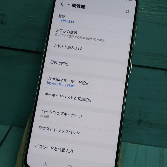 【美品・送料無料】au Galaxy S21 5G SCG09 ファントムホワイト 本体 白ロム SIMロック解除済み SIMフリー 167456_3