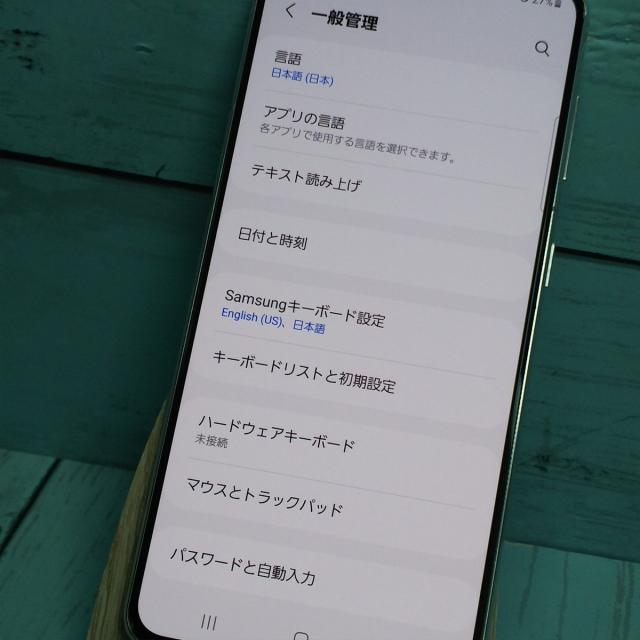 【美品・送料無料】au Galaxy S21 5G SCG09 ファントムホワイト 本体 白ロム SIMロック解除済み SIMフリー 231567_3