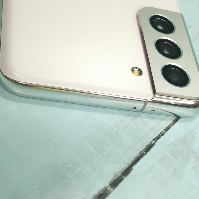 【美品・送料無料】au Galaxy S21 5G SCG09 ファントムホワイト 本体 白ロム SIMロック解除済み SIMフリー 574362_6