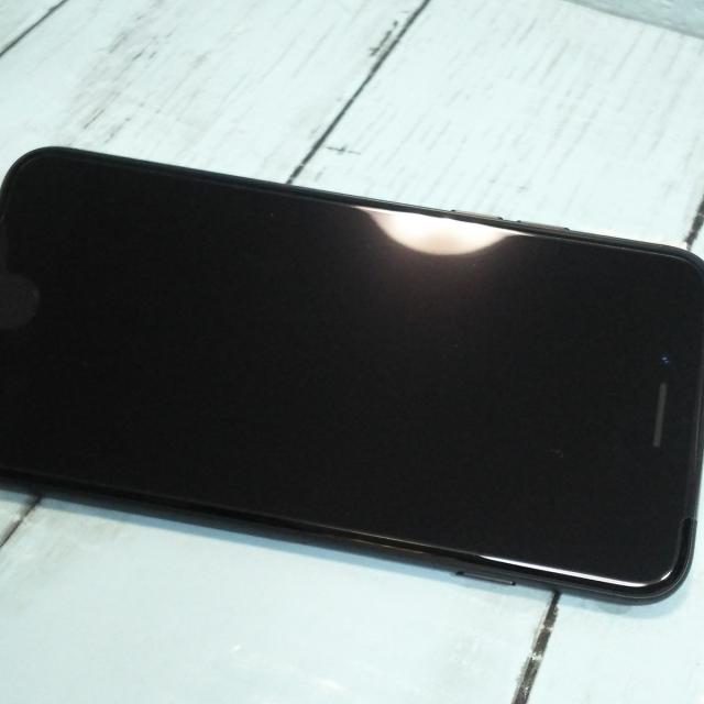 ほぼ新品・送料無料】au iPhone7 128GB ブラック 新品同様品 SIMロック