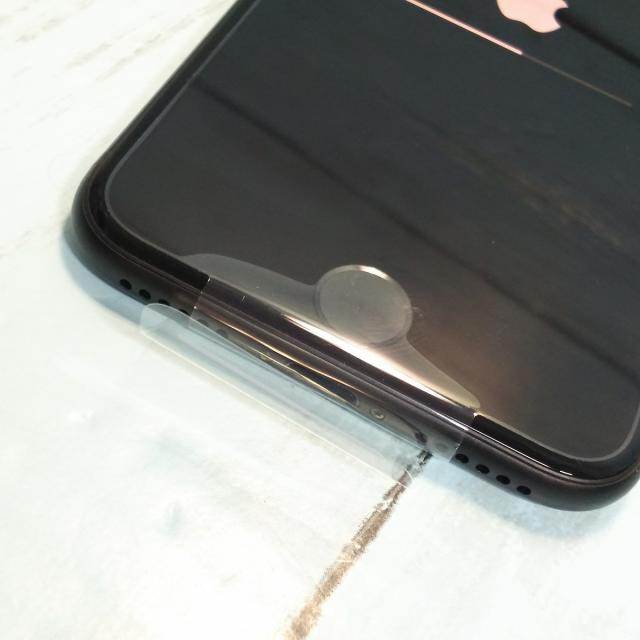 ほぼ新品・送料無料】au iPhone7 128GB ブラック 新品同様品 SIMロック