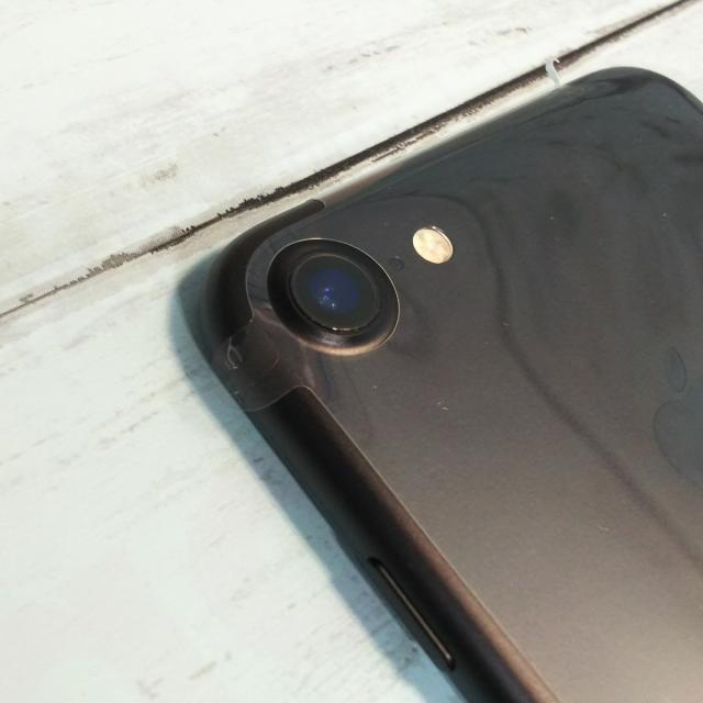 ほぼ新品・送料無料】au iPhone7 128GB ブラック 新品同様品 SIMロック