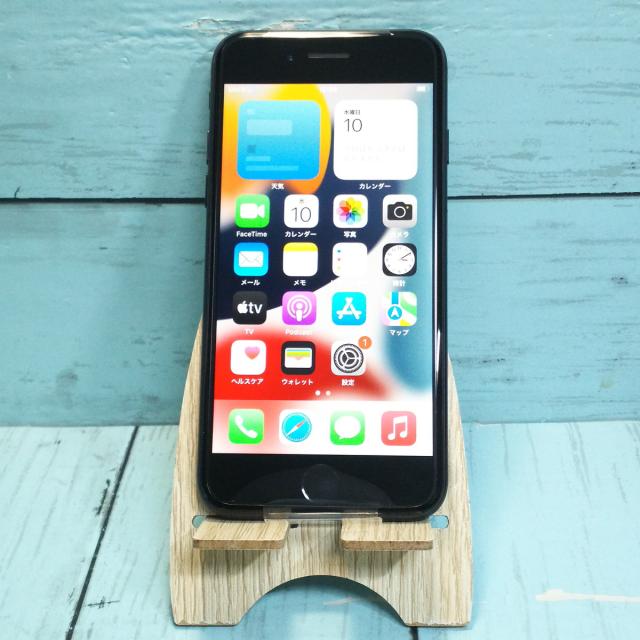 【ほぼ新品・送料無料】au iPhone7 128GB ブラック 新品同様品 SIMロック解除済み SIMフリー 827162の通販は