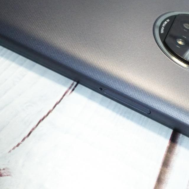 【美品・送料無料】Softbank Xiaomi Redmi Note 9T ブラック 本体 白ロム SIMロック解除済み SIMフリー 014289_5