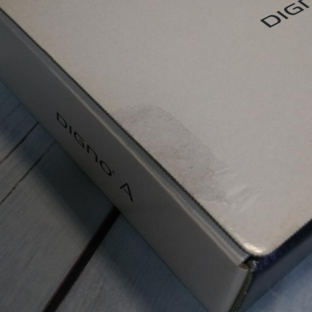 【ほぼ新品・送料無料】au Qua phone QZ 京セラ KYV44 インディゴ 本体 白ロム SIMロック解除済み SIMフリー 027238_3
