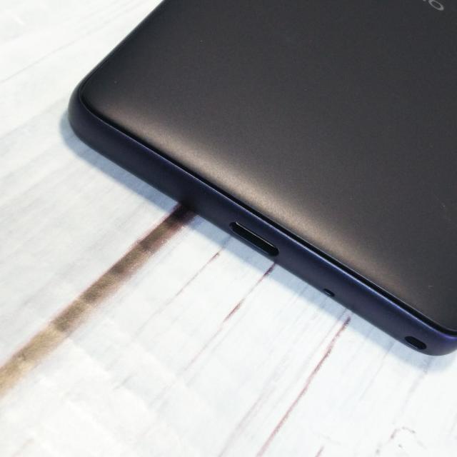 【ほぼ新品・送料無料】au Qua phone QZ 京セラ KYV44 インディゴ 本体 白ロム SIMロック解除済み SIMフリー 029440_6