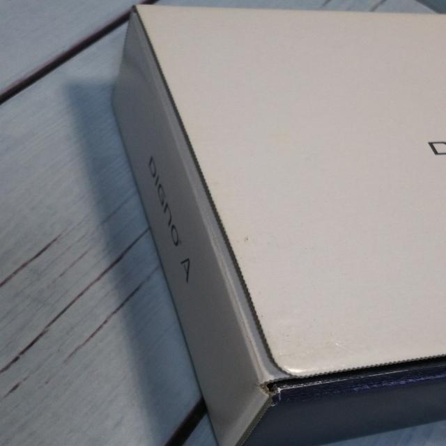 【ほぼ新品・送料無料】au Qua phone QZ 京セラ KYV44 インディゴ 本体 白ロム SIMロック解除済み SIMフリー 027212_3