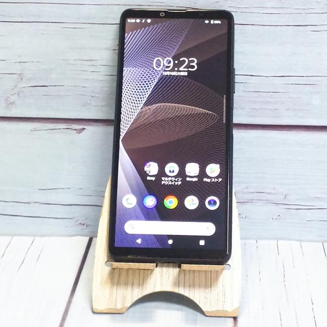【送料無料】au Xperia 10 ？ SOG04  ブラック 黒 本体 白ロム SIMロック解除済み SIMフリー B367084